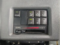 三菱ふそうキャンターダブルキャブ（Wキャブ）小型（2t・3t）[写真27]