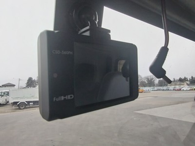 いすゞエルフ平ボディ小型（2t・3t）[写真23]