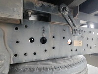 いすゞエルフ平ボディ小型（2t・3t）[写真10]