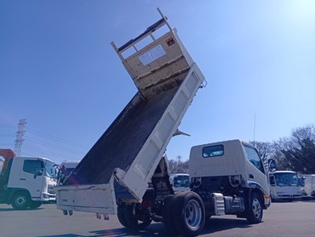 日野デュトロダンプ小型（2t・3t）[写真02]