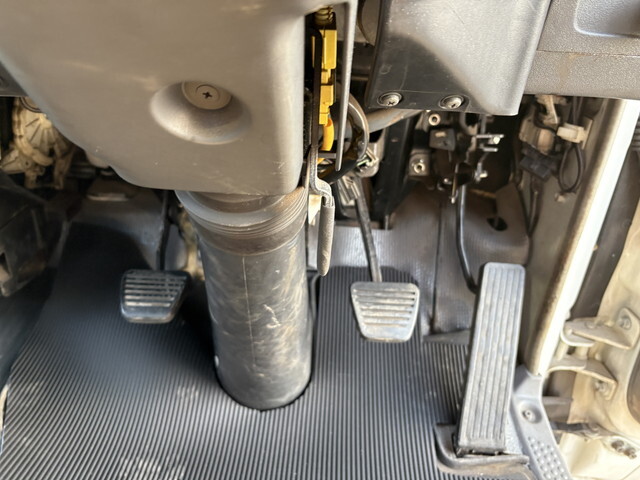 いすゞエルフ平ボディ小型（2t・3t）[写真27]