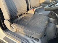 いすゞエルフ平ボディ小型（2t・3t）[写真30]