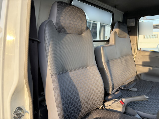 いすゞエルフ平ボディ小型（2t・3t）[写真30]