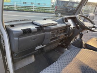 いすゞエルフ平ボディ小型（2t・3t）[写真37]