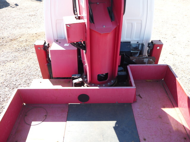 いすゞエルフ高所作業車小型（2t・3t）[写真11]