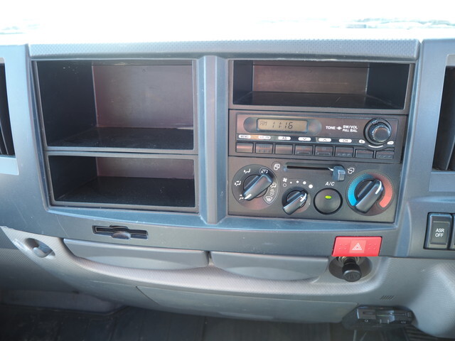 いすゞエルフ高所作業車小型（2t・3t）[写真39]