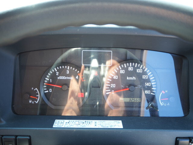 いすゞエルフ高所作業車小型（2t・3t）[写真40]