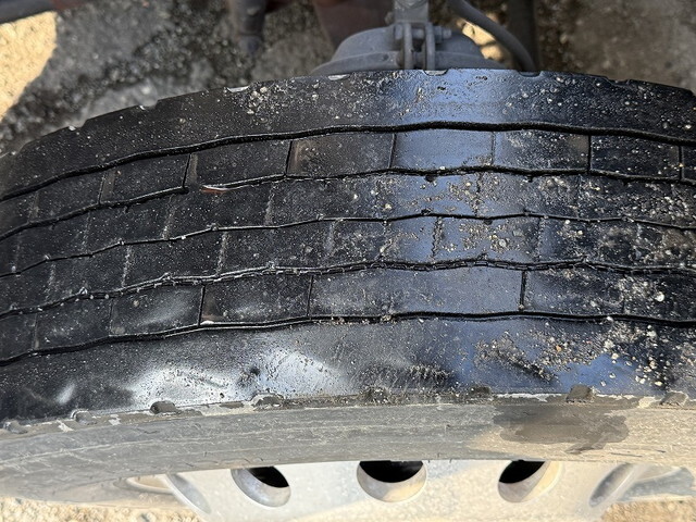 三菱ふそうファイターアルミウイング中型（4t）[写真17]