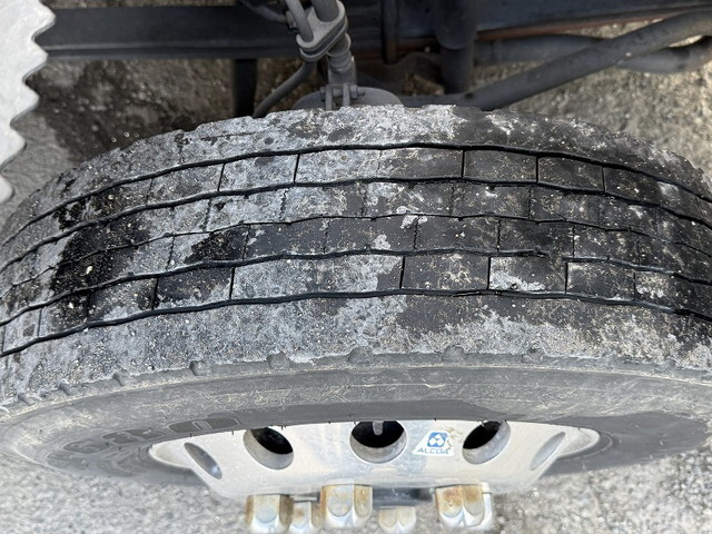 三菱ふそうファイターアルミウイング中型（4t）[写真18]