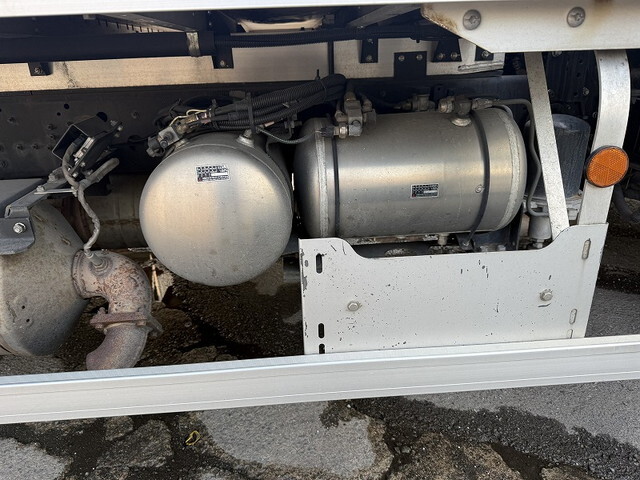 三菱ふそうファイターアルミウイング中型（4t）[写真19]