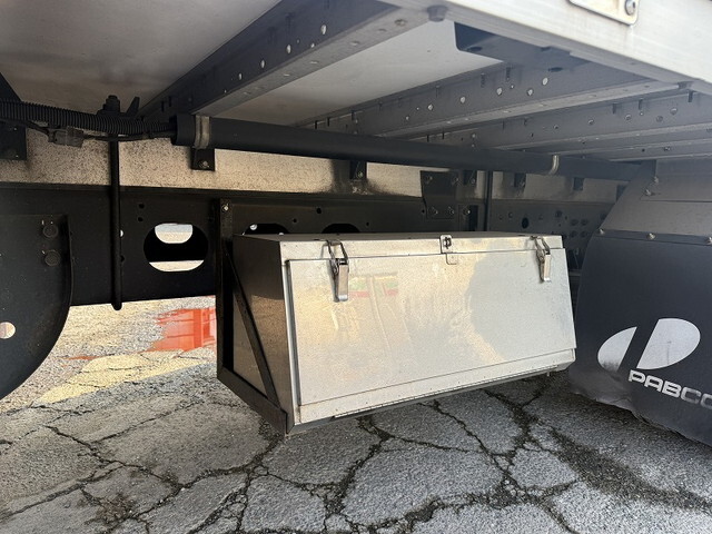 三菱ふそうファイターアルミウイング中型（4t）[写真20]