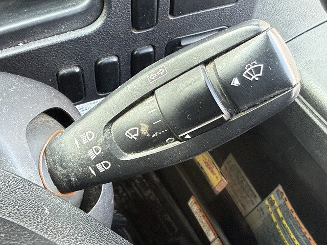 三菱ふそうファイターアルミウイング中型（4t）[写真29]