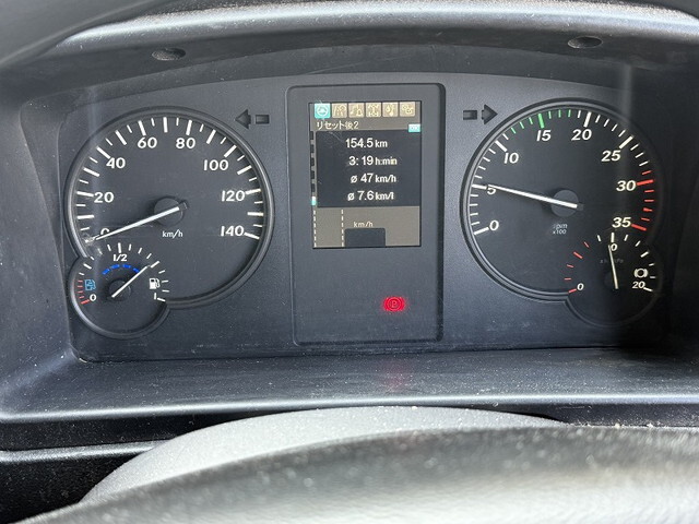 三菱ふそうファイターアルミウイング中型（4t）[写真32]