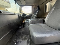 三菱ふそうファイターアルミウイング中型（4t）[写真39]