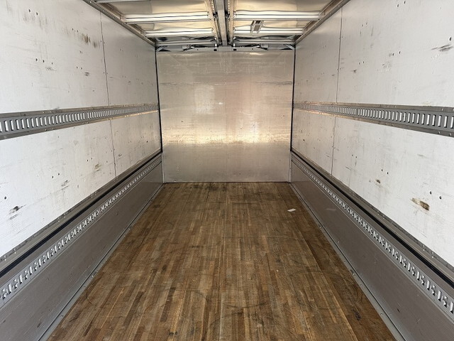 三菱ふそうファイターアルミウイング中型（4t）[写真09]