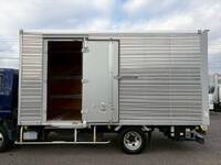 三菱ふそうキャンターアルミバン小型（2t・3t）[写真12]