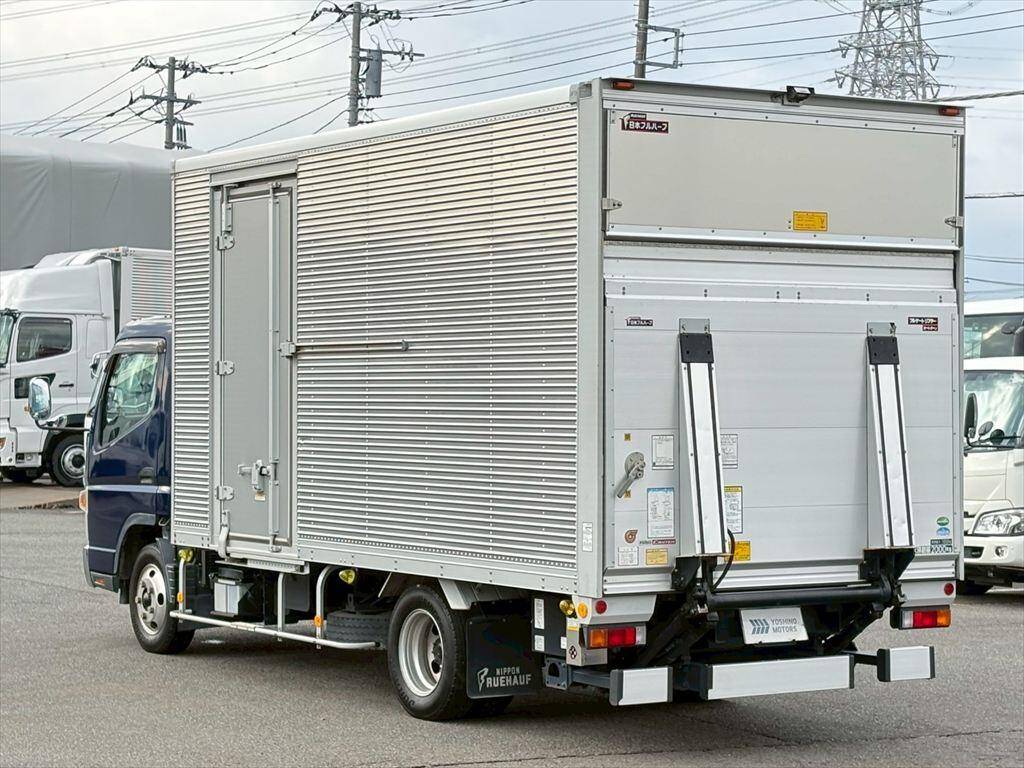 三菱ふそうキャンターアルミバン小型（2t・3t）[写真03]