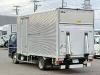 三菱ふそうキャンターアルミバン小型（2t・3t）[写真04]