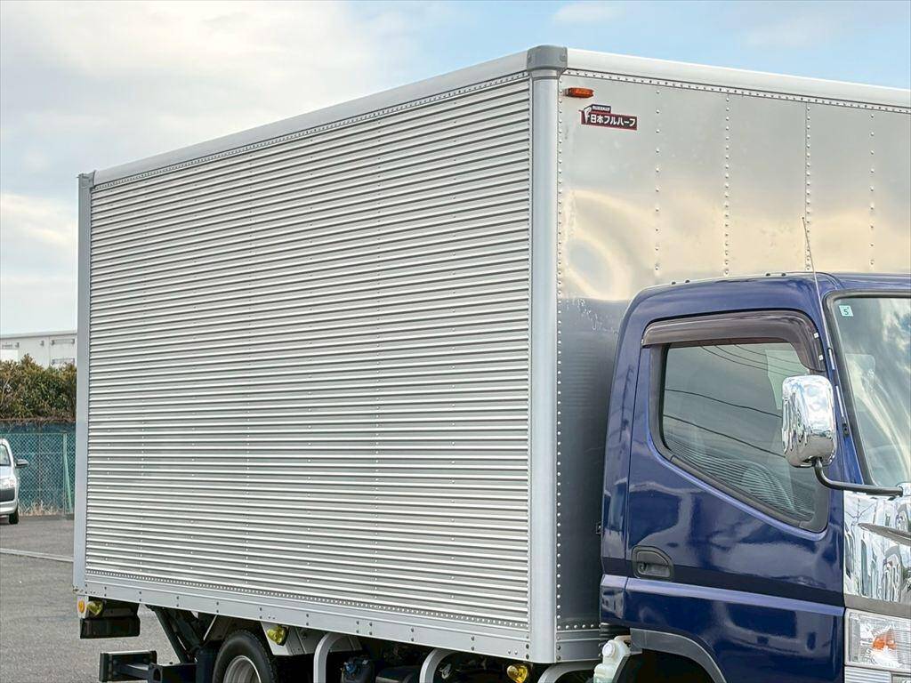 三菱ふそうキャンターアルミバン小型（2t・3t）[写真05]