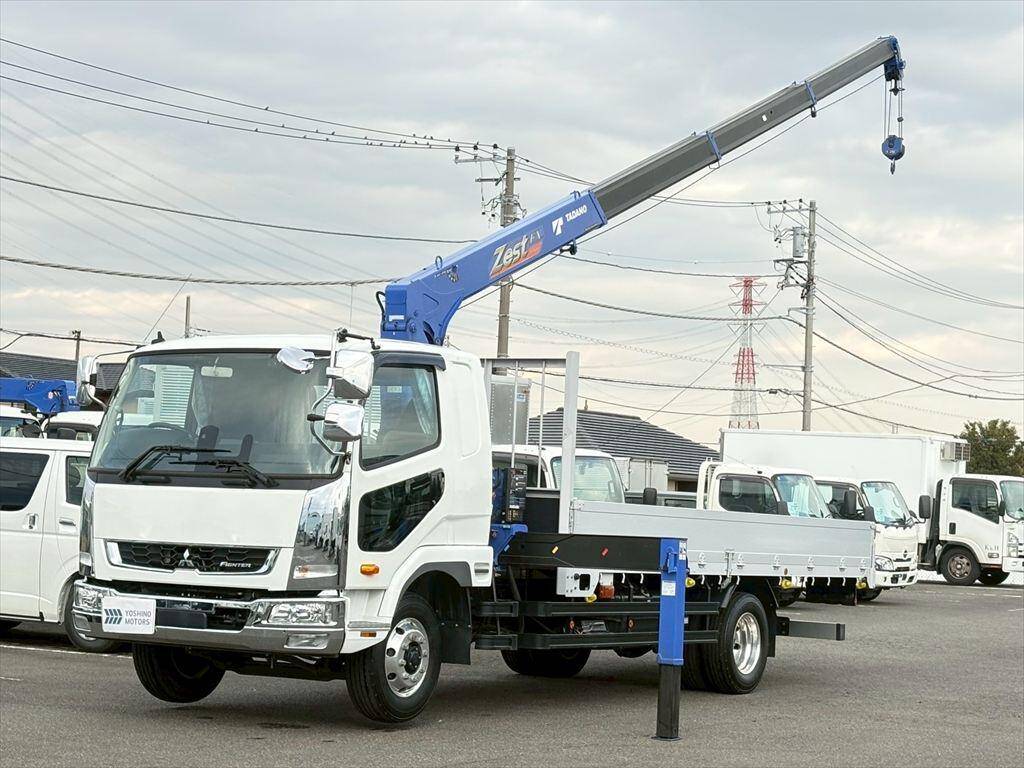 三菱ふそうファイタークレーン4段増トン（6t・8t）[写真01]