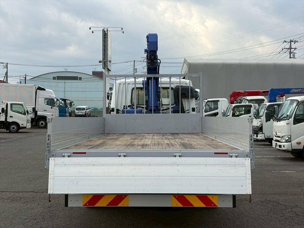 三菱ふそうファイタークレーン4段増トン（6t・8t）[写真11]