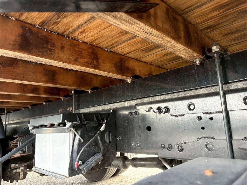 三菱ふそうファイタークレーン4段増トン（6t・8t）[写真15]