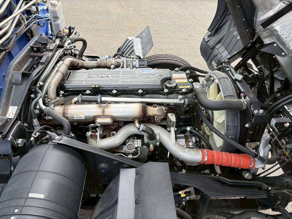 三菱ふそうファイタークレーン4段増トン（6t・8t）[写真17]