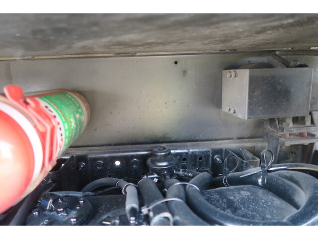 いすゞエルフパッカー車（塵芥車）小型（2t・3t）[写真15]