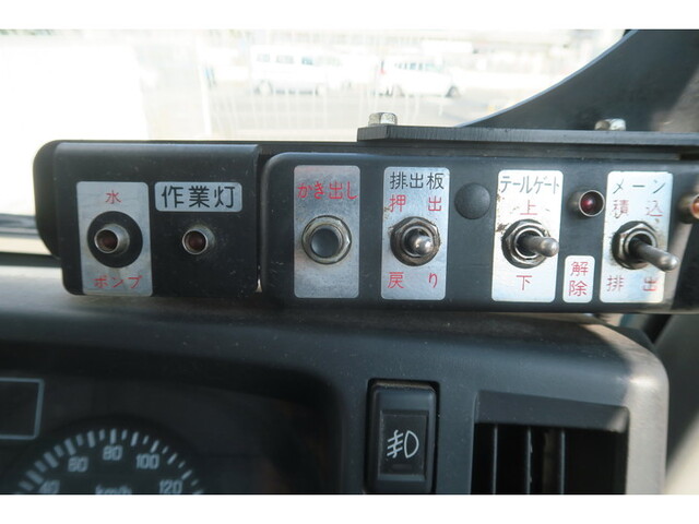 いすゞエルフパッカー車（塵芥車）小型（2t・3t）[写真33]