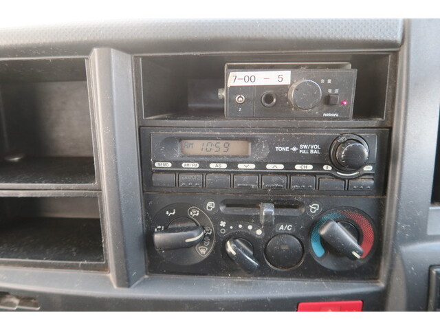 いすゞエルフパッカー車（塵芥車）小型（2t・3t）[写真34]