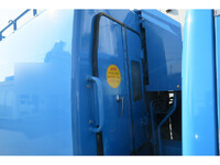 いすゞエルフパッカー車（塵芥車）小型（2t・3t）[写真40]