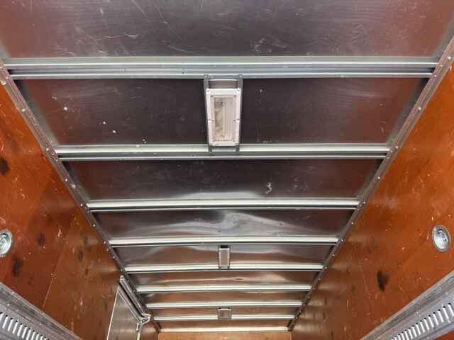 三菱ふそうファイターアルミバン中型（4t）[写真13]