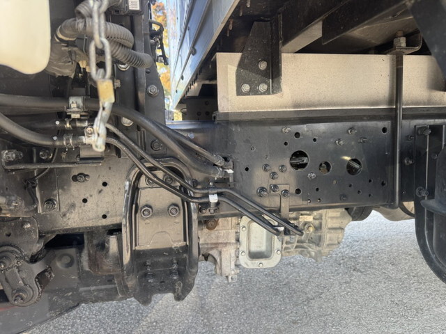 三菱ふそうファイターアルミバン中型（4t）[写真32]