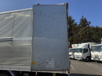 三菱ふそうファイターアルミバン中型（4t）[写真08]