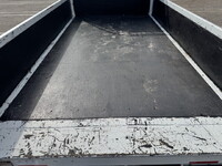 いすゞエルフ平ボディ小型（2t・3t）[写真11]