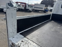 いすゞエルフ平ボディ小型（2t・3t）[写真12]