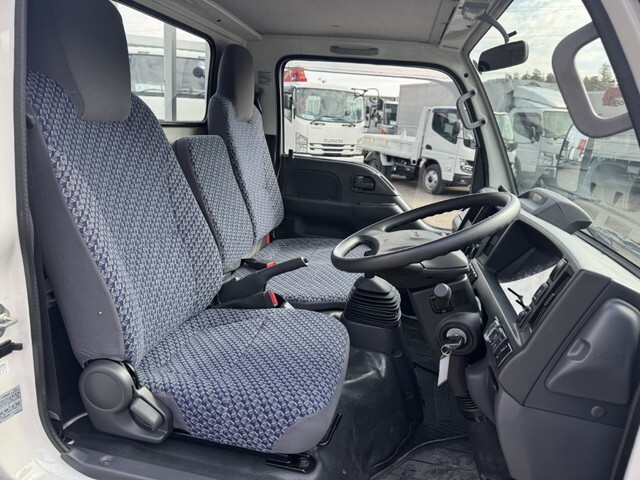 いすゞエルフ平ボディ小型（2t・3t）[写真13]