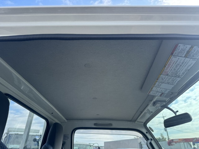 いすゞエルフ平ボディ小型（2t・3t）[写真14]