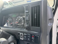 いすゞエルフ平ボディ小型（2t・3t）[写真16]