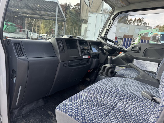 いすゞエルフ平ボディ小型（2t・3t）[写真21]