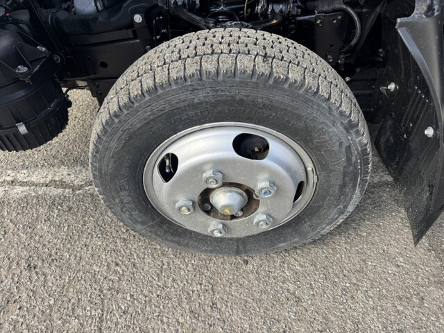 いすゞエルフ平ボディ小型（2t・3t）[写真22]