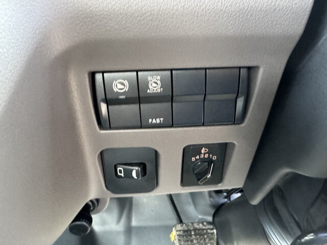 三菱ふそうキャンターダンプ小型（2t・3t）[写真18]