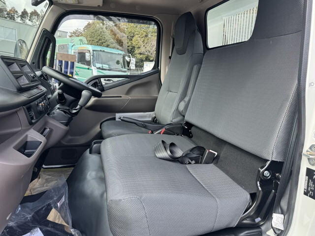 三菱ふそうキャンターダンプ小型（2t・3t）[写真21]