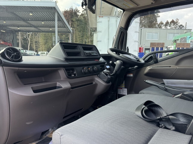 三菱ふそうキャンターダンプ小型（2t・3t）[写真22]