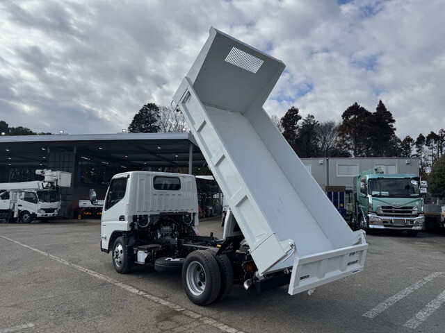 三菱ふそうキャンターダンプ小型（2t・3t）[写真08]