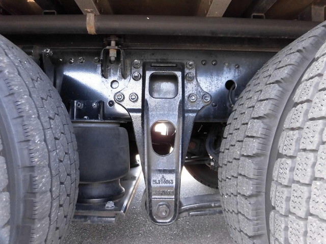 三菱ふそうスーパーグレートアルミウイング大型（10t）[写真13]