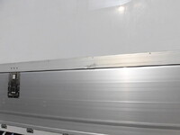 三菱ふそうスーパーグレートアルミウイング大型（10t）[写真26]