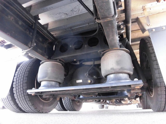 三菱ふそうスーパーグレートアルミウイング大型（10t）[写真08]