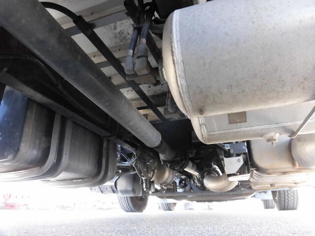 三菱ふそうスーパーグレートアルミウイング大型（10t）[写真09]