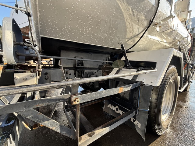 いすゞエルフバキュームカー小型（2t・3t）[写真22]